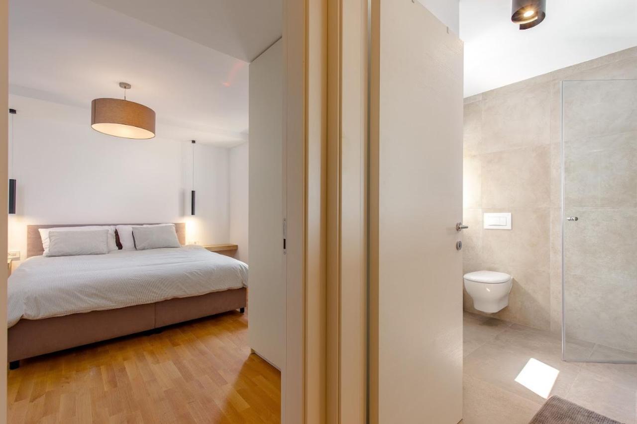 Olea Villa Ика Екстериор снимка