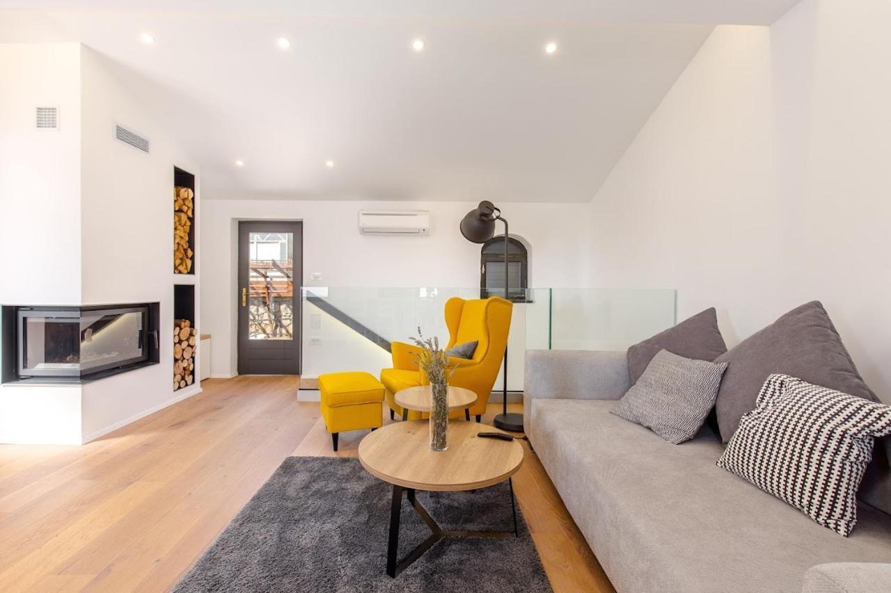 Olea Villa Ика Екстериор снимка